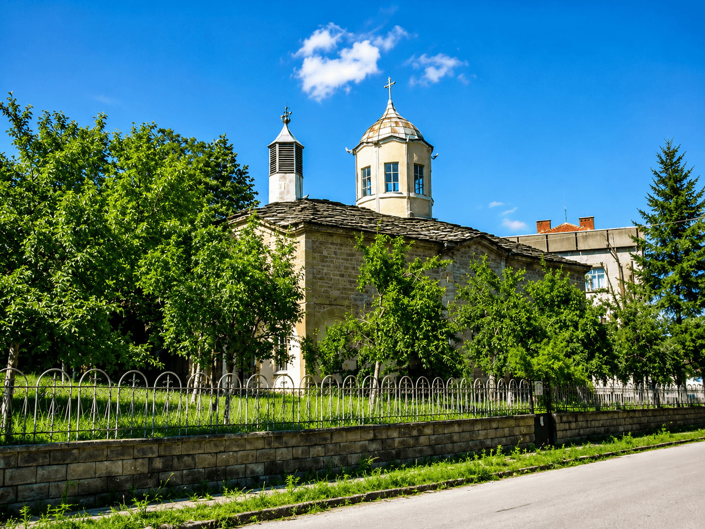 Храм „Св. Петка“ (1892 г.)